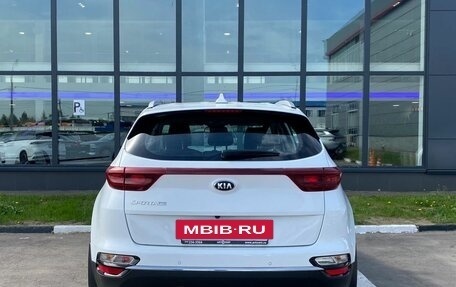 KIA Sportage IV рестайлинг, 2020 год, 2 499 000 рублей, 6 фотография