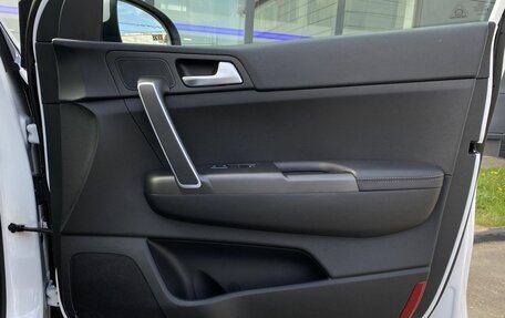 KIA Sportage IV рестайлинг, 2020 год, 2 499 000 рублей, 24 фотография