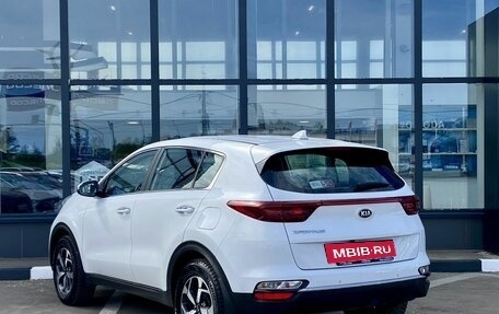 KIA Sportage IV рестайлинг, 2020 год, 2 299 000 рублей, 7 фотография