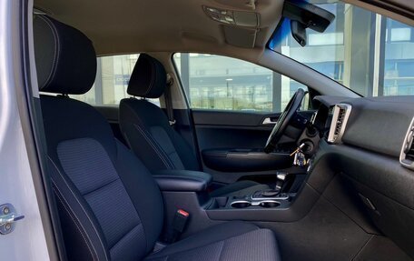 KIA Sportage IV рестайлинг, 2020 год, 2 299 000 рублей, 28 фотография