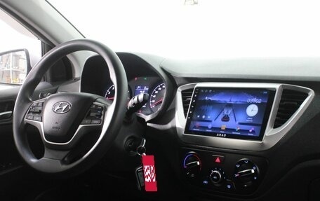 Hyundai Solaris II рестайлинг, 2021 год, 1 590 000 рублей, 9 фотография