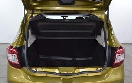 Renault Sandero II рестайлинг, 2016 год, 930 000 рублей, 17 фотография