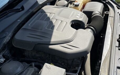 Chrysler 300C II, 2012 год, 2 250 000 рублей, 26 фотография