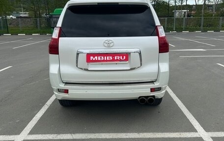 Toyota Land Cruiser Prado 150 рестайлинг 2, 2010 год, 3 000 000 рублей, 3 фотография