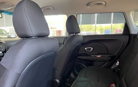 KIA Soul II рестайлинг, 2015 год, 1 480 000 рублей, 33 фотография