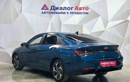 Hyundai Elantra, 2023 год, 2 350 000 рублей, 6 фотография