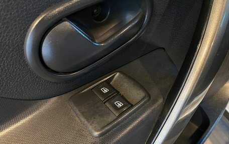 Renault Logan II, 2019 год, 1 230 000 рублей, 22 фотография