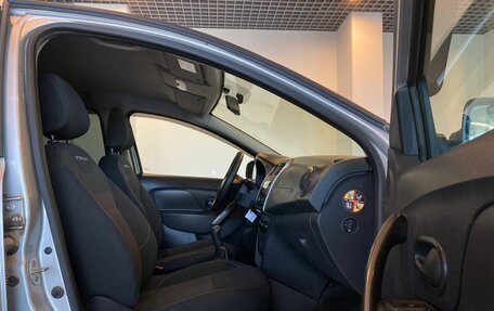 Renault Logan II, 2019 год, 1 230 000 рублей, 29 фотография
