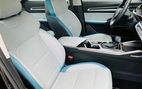 Geely Emgrand, 2023 год, 1 750 000 рублей, 9 фотография