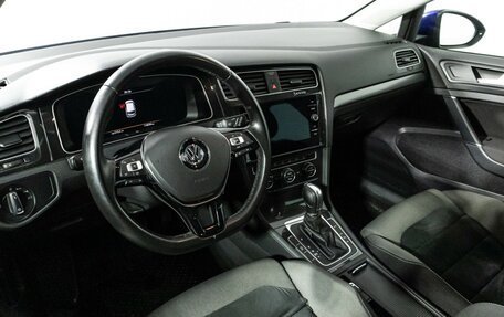 Volkswagen Golf VII, 2018 год, 1 975 500 рублей, 11 фотография