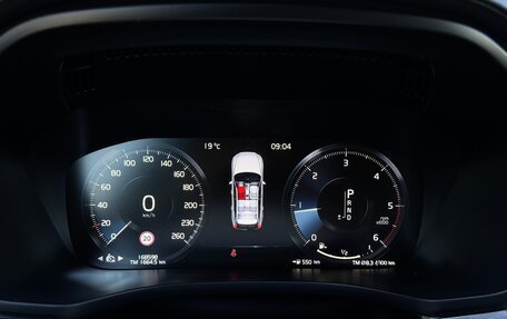 Volvo XC60 II, 2019 год, 3 200 000 рублей, 10 фотография