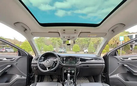 Volkswagen T-Cross I, 2022 год, 1 240 000 рублей, 8 фотография