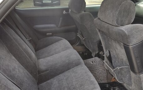 Nissan Gloria VIII, 1985 год, 415 000 рублей, 8 фотография