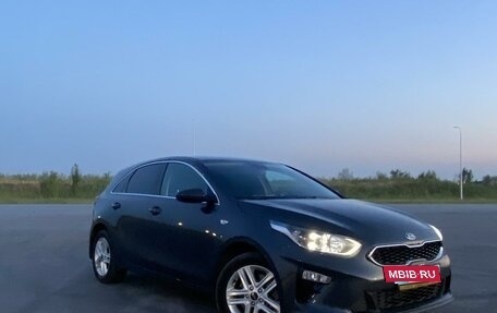 KIA cee'd III, 2021 год, 1 870 000 рублей, 2 фотография