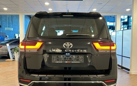 Toyota Land Cruiser, 2024 год, 12 990 000 рублей, 3 фотография