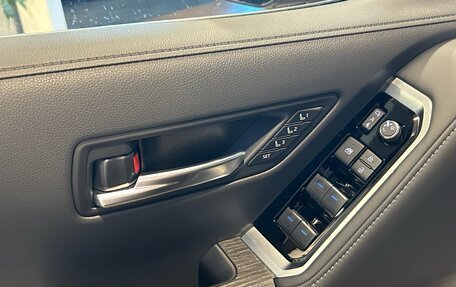 Toyota Land Cruiser, 2024 год, 12 990 000 рублей, 11 фотография