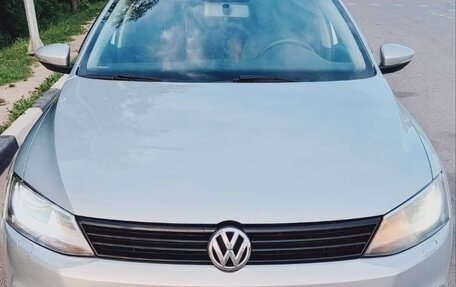 Volkswagen Jetta VI, 2014 год, 1 135 000 рублей, 3 фотография