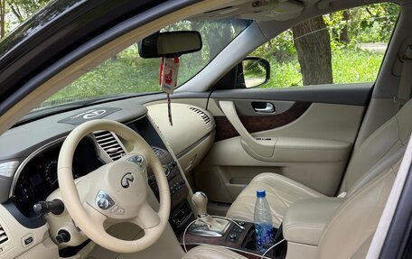Infiniti QX70, 2016 год, 2 650 000 рублей, 6 фотография
