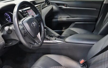 Toyota Camry, 2018 год, 2 799 000 рублей, 7 фотография