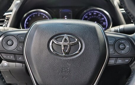 Toyota Camry, 2018 год, 2 799 000 рублей, 14 фотография