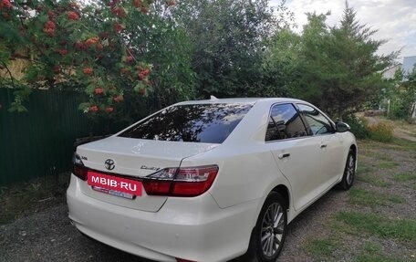 Toyota Camry, 2016 год, 1 900 000 рублей, 3 фотография