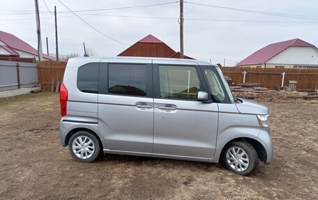 Honda N-BOX II, 2019 год, 920 000 рублей, 3 фотография