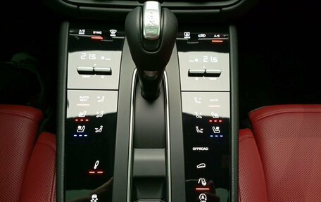 Porsche Macan I рестайлинг, 2024 год, 12 100 000 рублей, 21 фотография