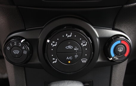 Ford Fiesta, 2018 год, 1 045 000 рублей, 21 фотография