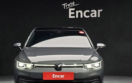 Volkswagen Golf VIII, 2022 год, 2 220 000 рублей, 2 фотография