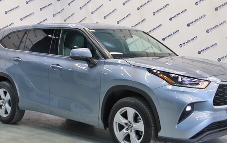 Toyota Highlander, 2021 год, 4 690 000 рублей, 1 фотография