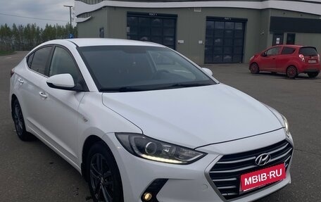 Hyundai Elantra VI рестайлинг, 2016 год, 1 250 000 рублей, 1 фотография