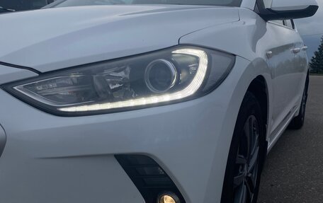 Hyundai Elantra VI рестайлинг, 2016 год, 1 250 000 рублей, 4 фотография