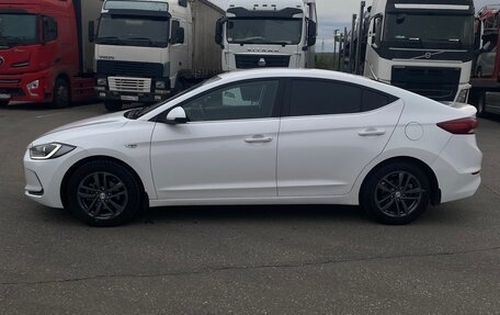 Hyundai Elantra VI рестайлинг, 2016 год, 1 250 000 рублей, 9 фотография