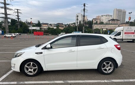 KIA Rio III рестайлинг, 2013 год, 800 000 рублей, 2 фотография