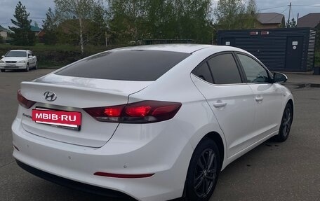 Hyundai Elantra VI рестайлинг, 2016 год, 1 250 000 рублей, 6 фотография