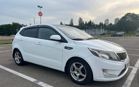 KIA Rio III рестайлинг, 2013 год, 800 000 рублей, 10 фотография