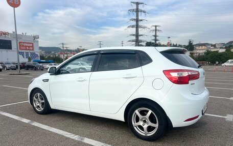 KIA Rio III рестайлинг, 2013 год, 800 000 рублей, 16 фотография