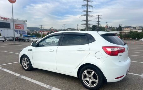 KIA Rio III рестайлинг, 2013 год, 800 000 рублей, 18 фотография