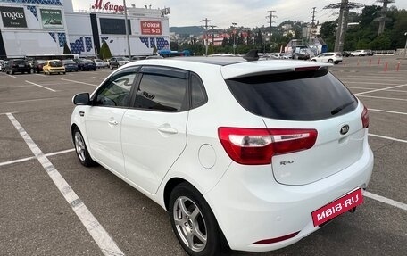 KIA Rio III рестайлинг, 2013 год, 800 000 рублей, 23 фотография