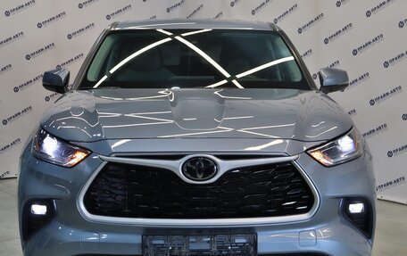 Toyota Highlander, 2021 год, 4 690 000 рублей, 3 фотография