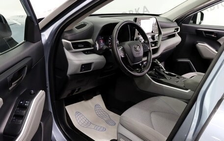 Toyota Highlander, 2021 год, 4 690 000 рублей, 6 фотография
