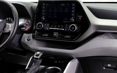 Toyota Highlander, 2021 год, 4 690 000 рублей, 9 фотография