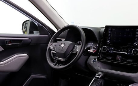 Toyota Highlander, 2021 год, 4 690 000 рублей, 11 фотография