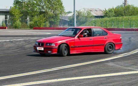 BMW 3 серия, 1991 год, 700 000 рублей, 3 фотография