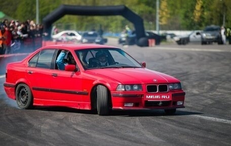BMW 3 серия, 1991 год, 700 000 рублей, 2 фотография