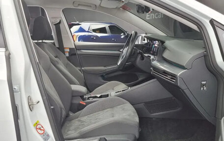 Volkswagen Golf VIII, 2022 год, 2 280 000 рублей, 10 фотография