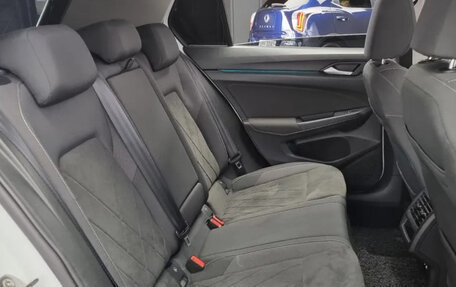 Volkswagen Golf VIII, 2022 год, 2 280 000 рублей, 12 фотография