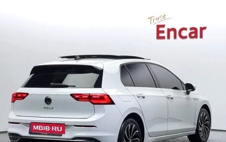 Volkswagen Golf VIII, 2022 год, 2 280 000 рублей, 2 фотография
