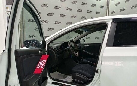 Hyundai Solaris II рестайлинг, 2015 год, 847 000 рублей, 9 фотография