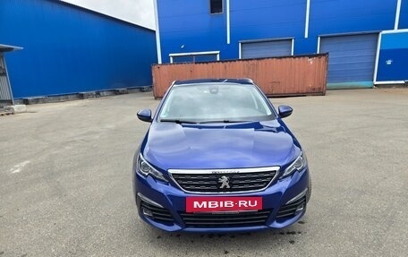 Peugeot 308 II, 2018 год, 1 400 000 рублей, 2 фотография